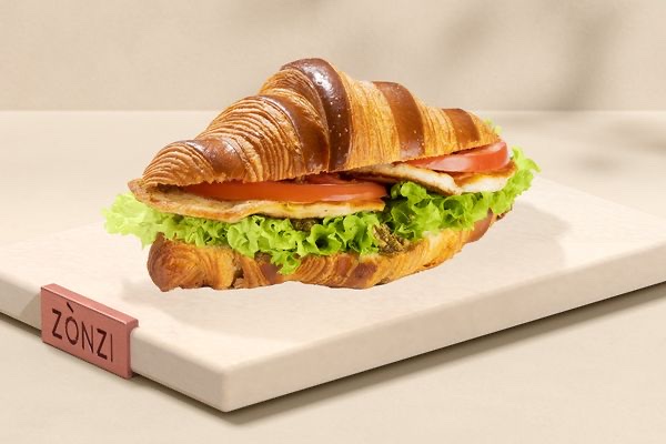 حلومي كرواسون