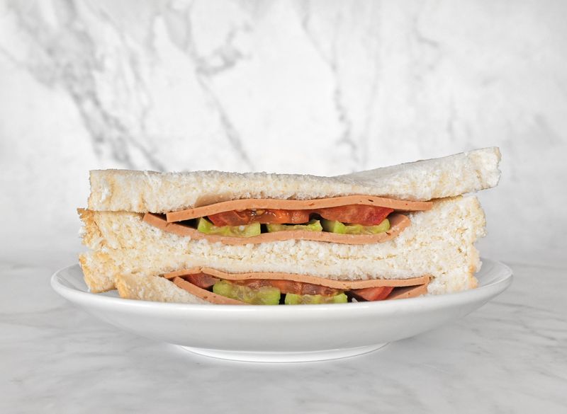 كلوب ساندوتش تونا