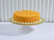 Small Saffron Cake