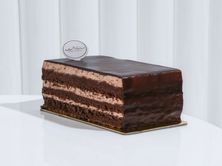 Chocolate Cake Pieces