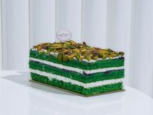Pistachio Cake Pieces