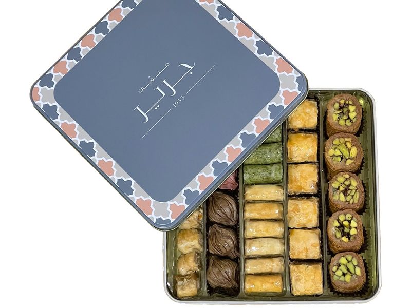 بقلاوة علبة