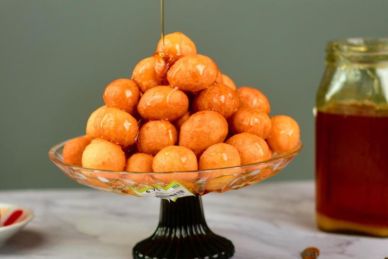 لقيمات - وسط