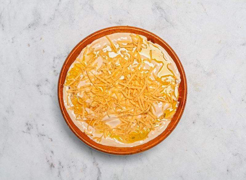 فتة قشطة وجبن