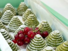 Pistachio Pyramid Cheesecake With Grapes And Sugar