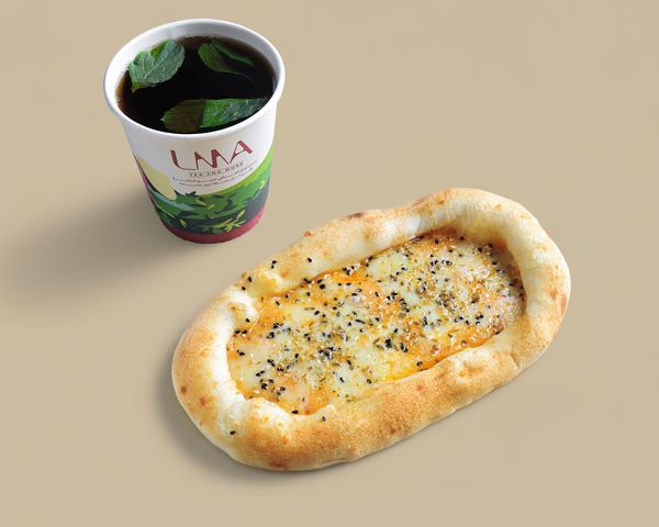 فطيرة اجبان + شاهي