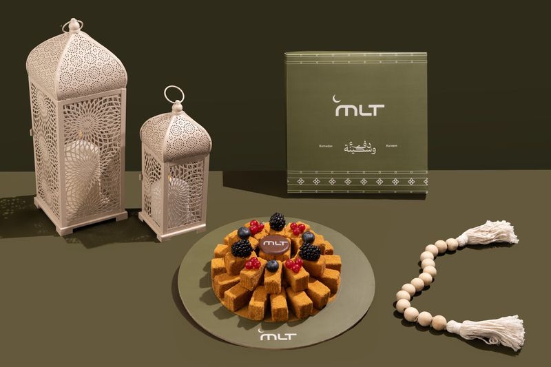 بوكس بايتس كيكة العسل