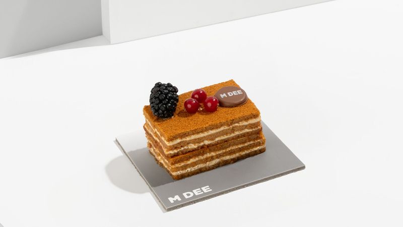 مينى كيكة عسل