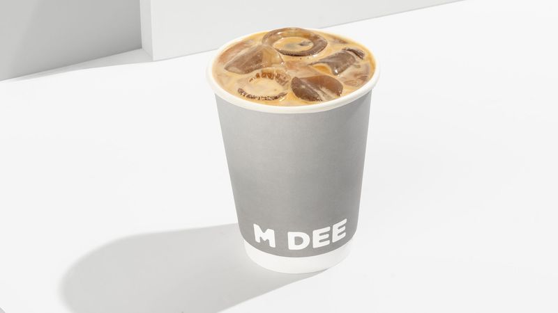 آيس سولتد كراميل لاتيه