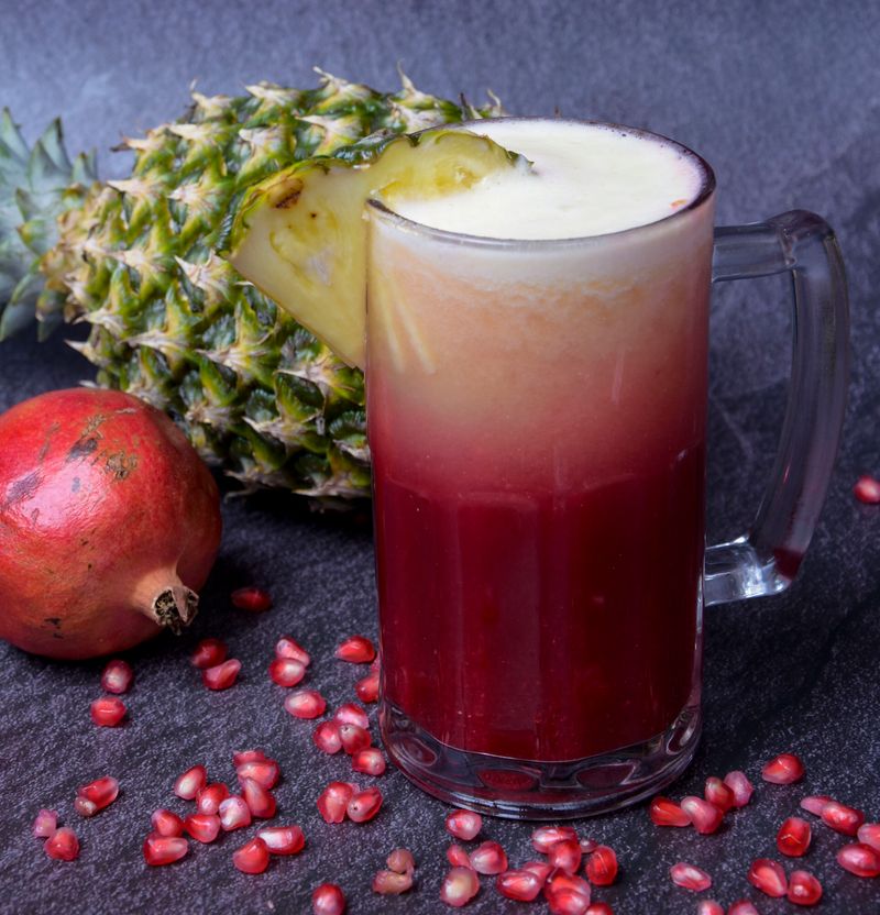 أناناس مع رمان