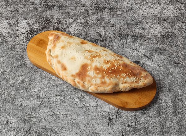 جبن حلوم بالزعتر