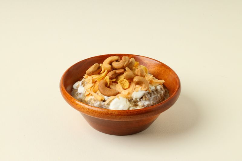 معصوب ملكي مكسرات