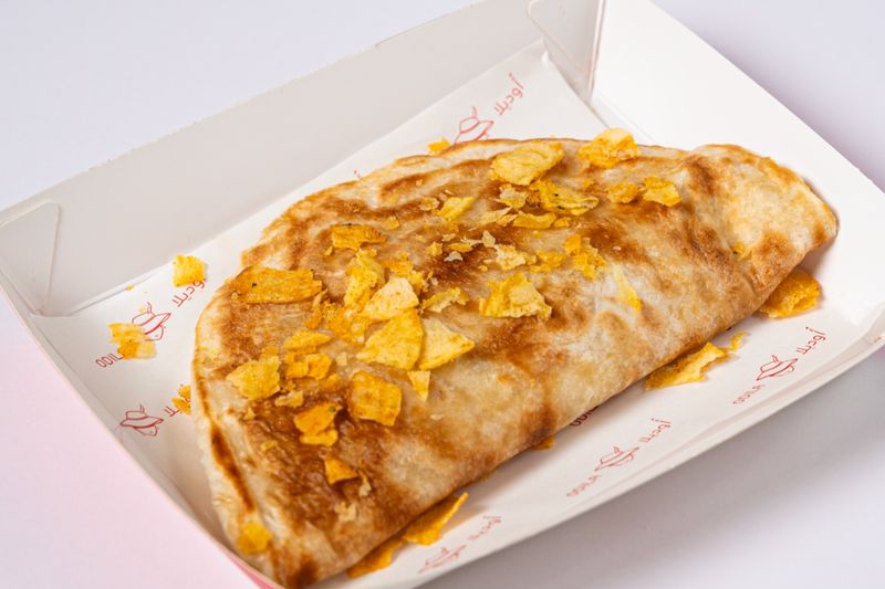 جباتي مع الشيبس