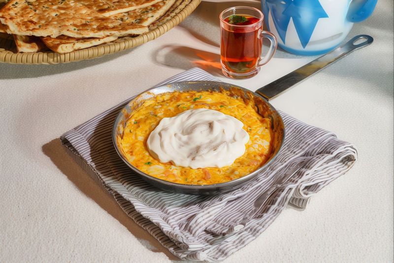 شكشوكة بالجبن السائل