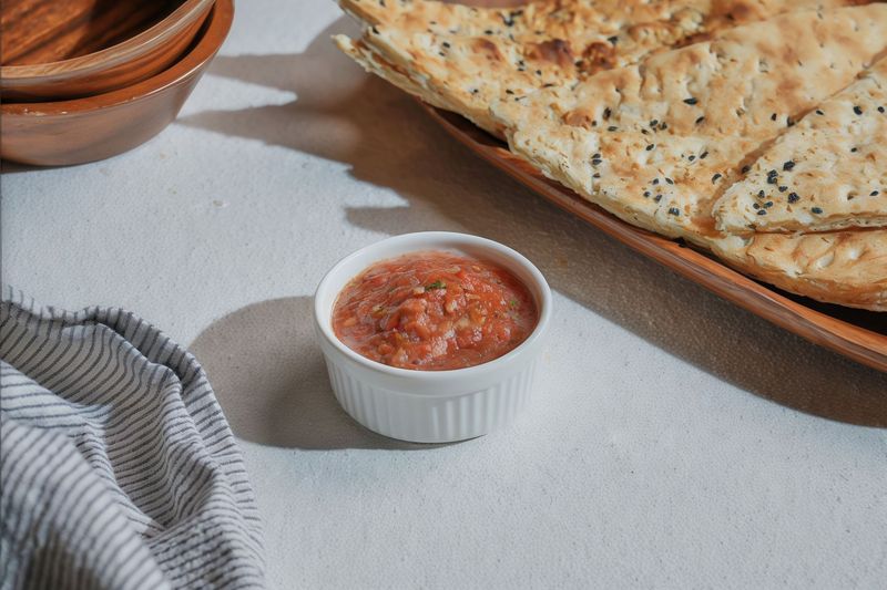 صلصة الطماطم مع الكزبرة