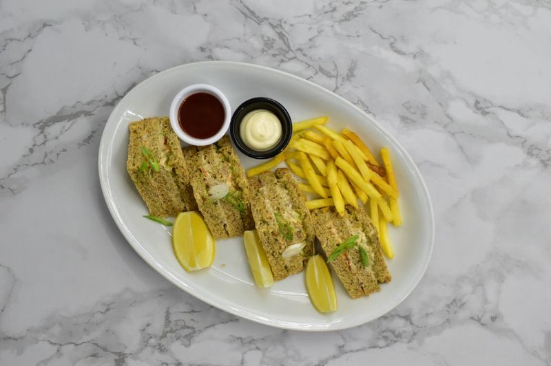 ساندوتش تونة