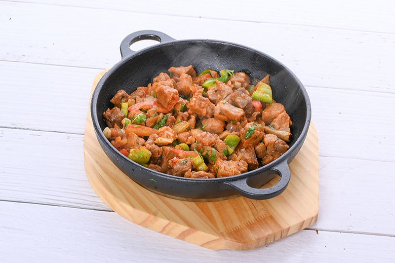 تقاطيع بالدجاج