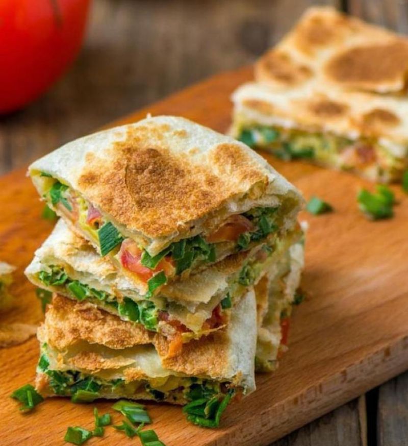 مطبق تونه بالجبن