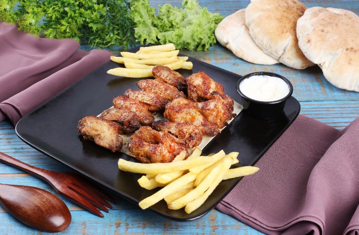 أجنحة دجاج مشوية