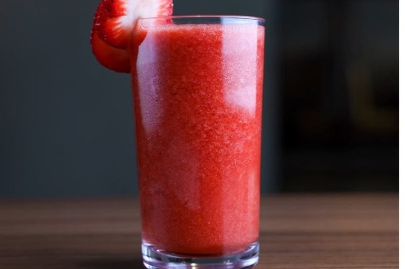 عصير فراولة  - كوب