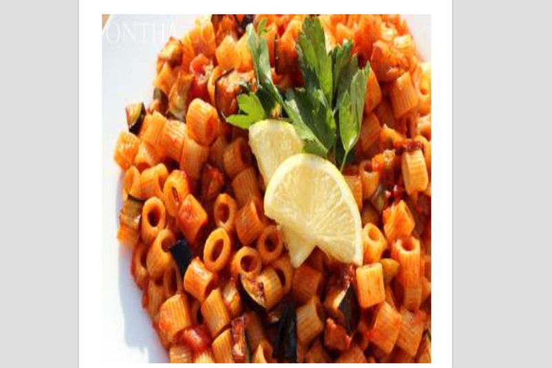 مكرونة حمرا