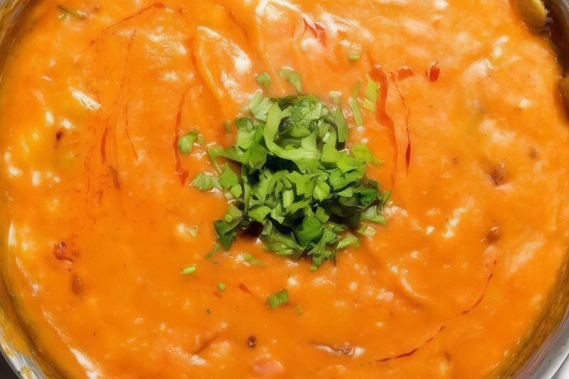 تونة جبن سائل