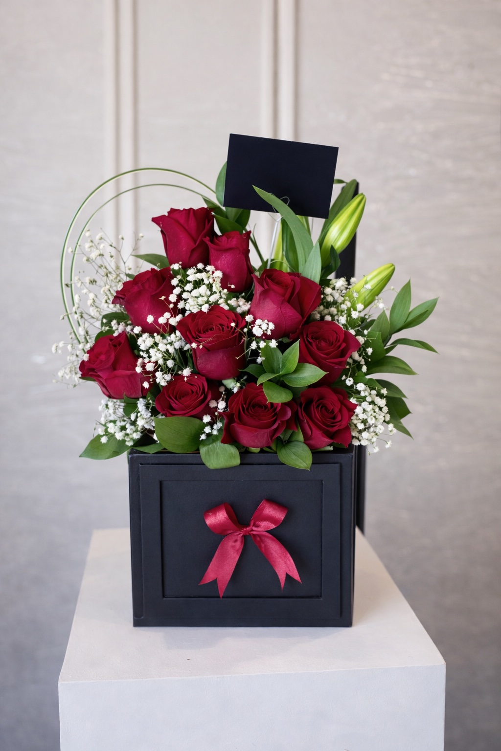 ستاند ورد طبيعي احمر