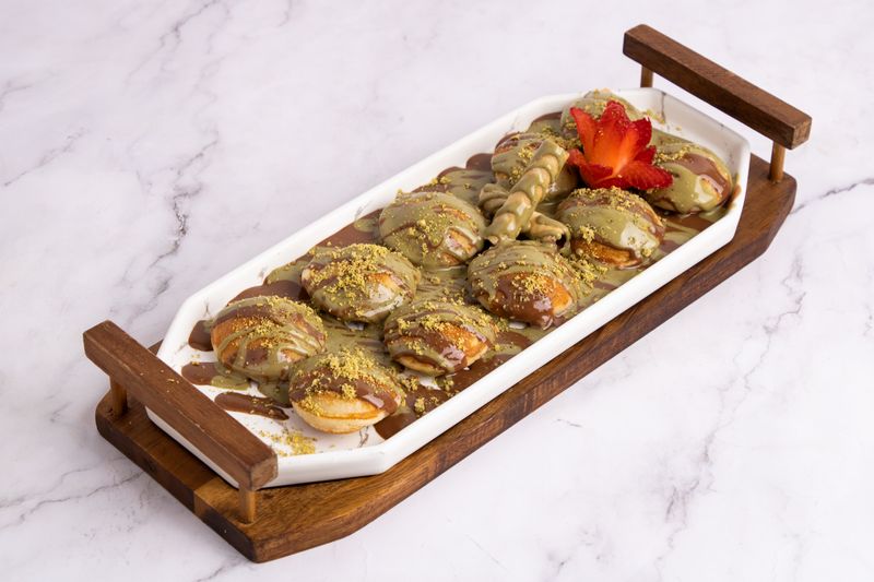 بان كيك فستق بالمكسرات