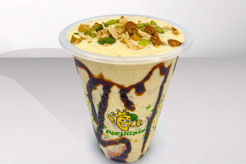 عرائسي بدون قطع فواكة - كأس وسط