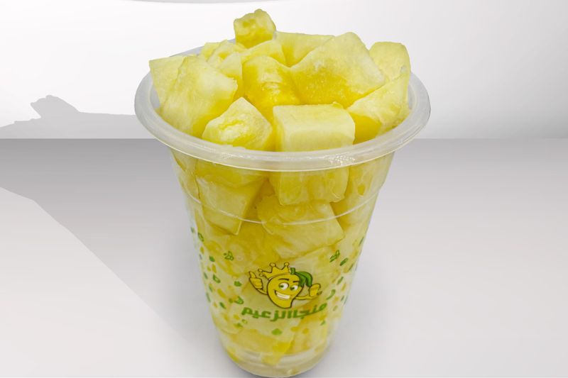 أناناس قطع - صحن وسط