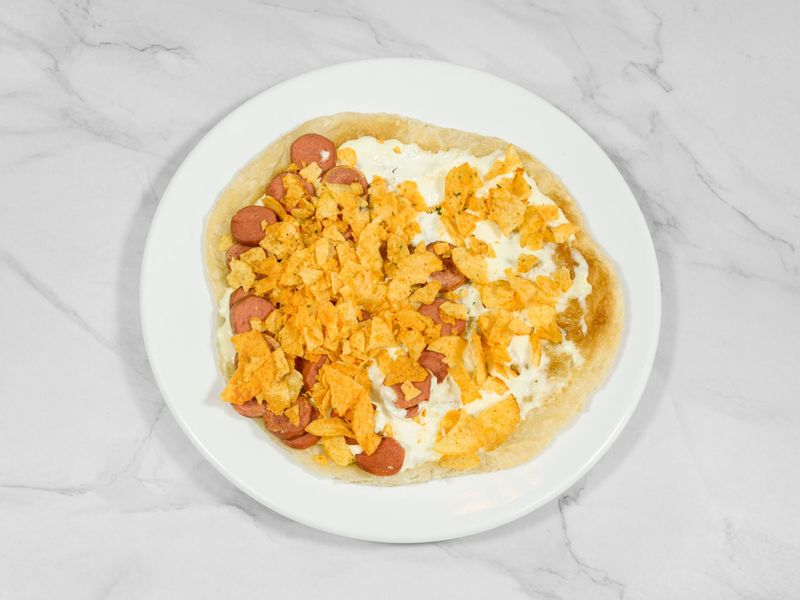 جباتي جبن مع بطاطس و سجق