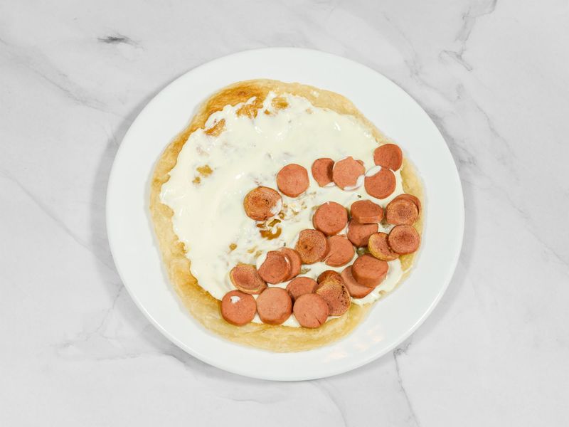 جباتي مع جبن و سجق