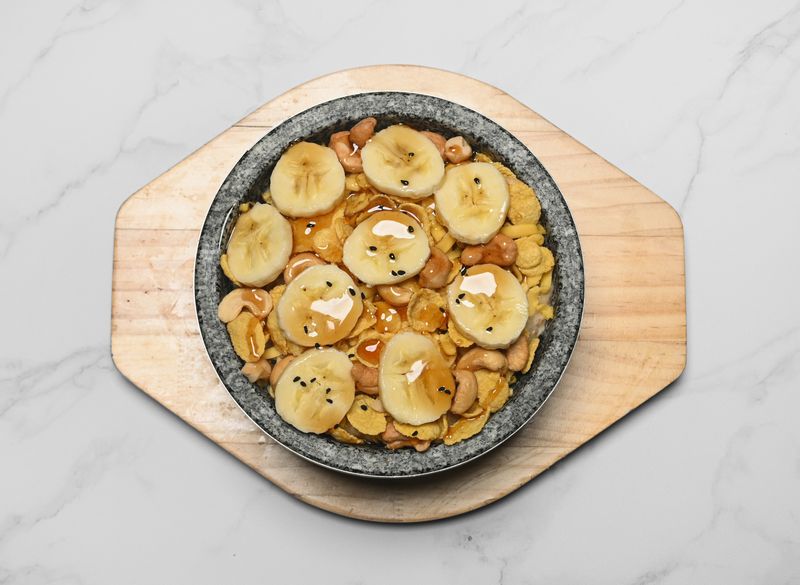 معصوب بالسمن والعسل والموز