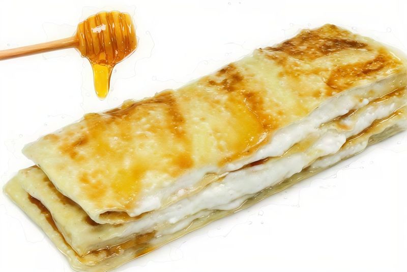 مطبق لبنه وعسل