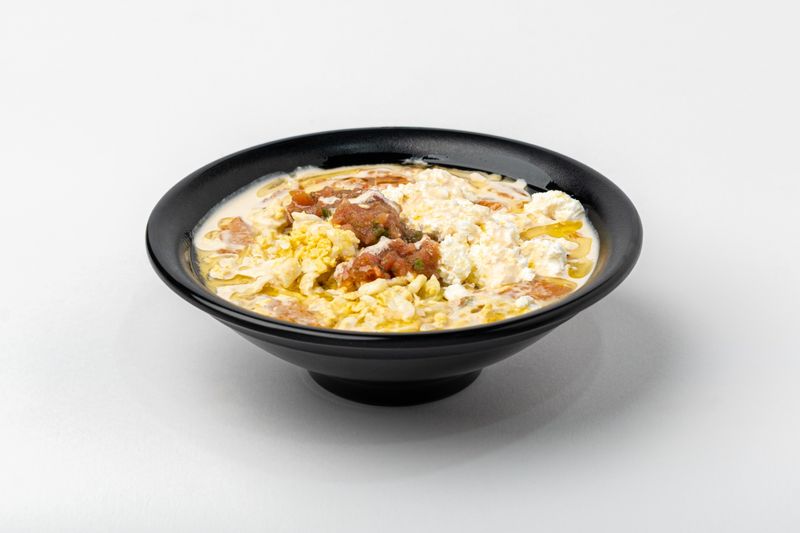 عدس مشّكل - وسط